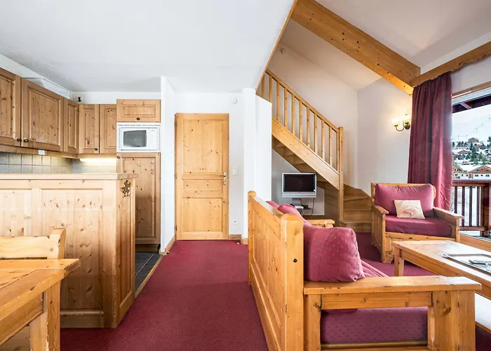 Daire Duplex Confortable Avec Piscine Fontcouverte-la-Toussuire